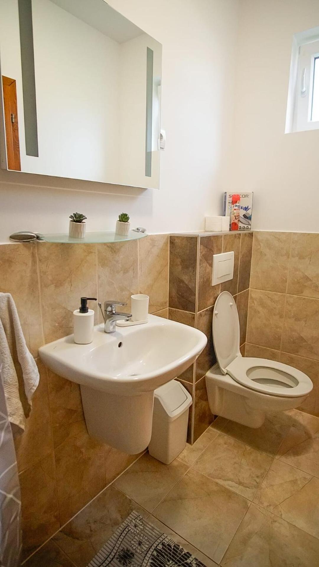 Zam-Zem Holiday Apartman ไฮจ์ดุสโซบอสโล ภายนอก รูปภาพ